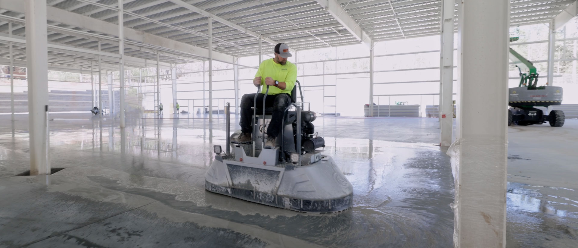 trowel polishing with lavina LP36GE trowel